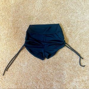 Scrunch yoga workout booty shorts